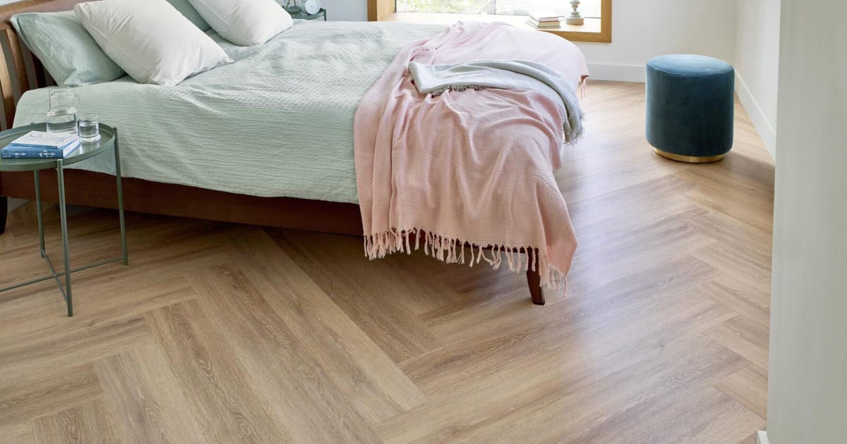 Muted Oak: Beautifully designed LVT wood flooring from the Amtico